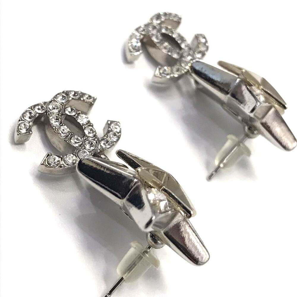 CHANEL Gold Logo Earrings - Picture 4 of 6